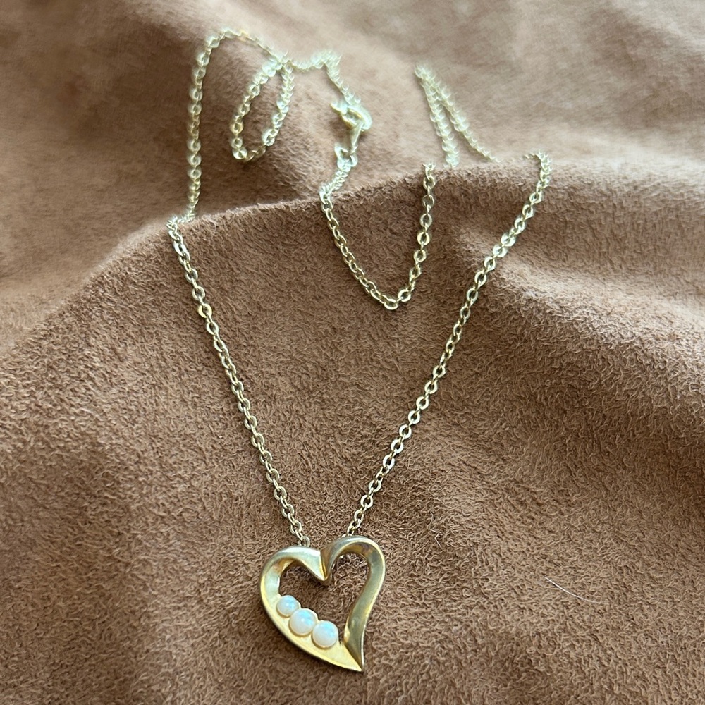 Gold Heart Pendant Necklace